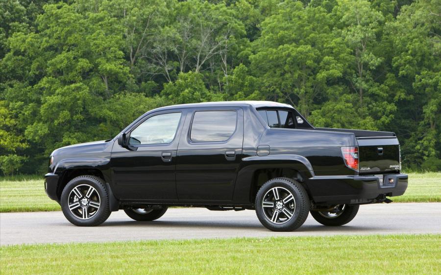  Honda Ridgeline Sport 2012 года  (фото 12 из 87)